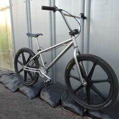 GT（ジィティ）24インチ　キャストホイル　BMXバイク　管理NO.20251005-16の画像