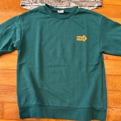 長袖Tシャツ　150の画像
