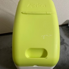 Aprica オムツ　ゴミ箱の画像