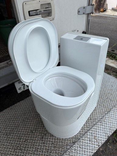 キャンピングカー用カセットトイレ
