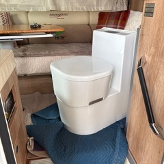 キャンピングカー用カセットトイレ
の画像
