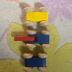 車のおもちゃの画像