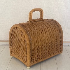 ラタン籠 子猫・子犬用キャリーの画像