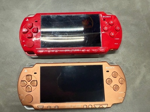 PSP-2000 2台セット（赤＋茶色）