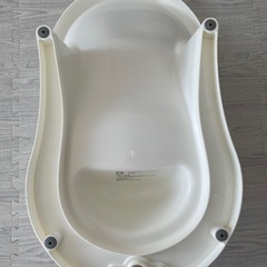 永和　ベビーバス　グレーの画像