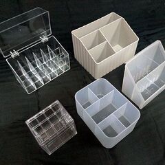 コスメケース・メイクボックス・小物入れ・ペン立て　￥100の画像
