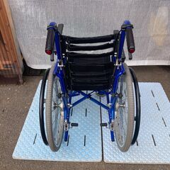 お譲りします！ ジュニア用 車椅子（中古・Aランク）の画像
