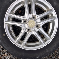 軽自動車14インチホイール　
ブリヂストンスタッドレスタイヤ155/65r14155/65r14の画像