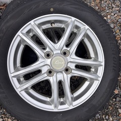軽自動車14インチホイール　
ブリヂストンスタッドレスタイヤ155/65r14155/65r14の画像