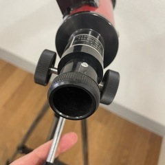 赤い望遠鏡の画像