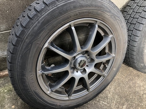 <受け渡し決まりました>
スタッドレスタイヤ・ホイール