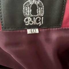 【超美品】本革レーザー　スカートの画像