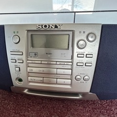 中販紅　【Week】 SONYソニー株式会社 CD/Redio／Cassteetシステム　CFD-S39 2003年　現状渡し　10-13-02 の画像
