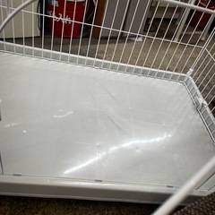 万代店 ペット用 ケージ ホワイト 犬 猫 屋根 キャスター付きの画像