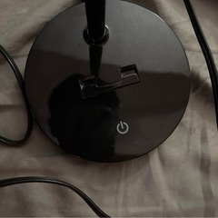 ニトリ　LEDデスクスタンドライトの画像