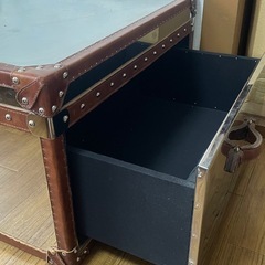 トランクテーブルの画像