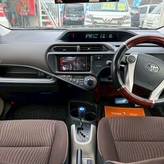 トヨタ アクア プッシュスタート バックカメラ ナビ・TV スマートキー Bluetooth再生 ハイブリッド車の画像