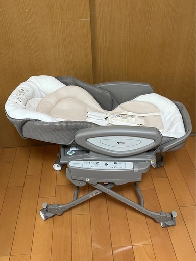 Aprica アップリカ  ハイローベッド＆チェア 　ユラリズム オート