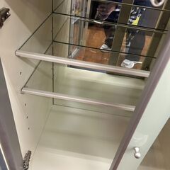 【リユ-スのサカイ広島石内店】ジモティ割！2枚扉収納/クリ-ニング済み/HG-7508/広島市 家具　佐伯区 家具　南区 家具　西区 家具　東区 家具　中区 家具　安佐南区 家具　安佐北区 家具　安芸区 家具　府中町 家具　海田町 家具　熊野町 家具　坂町 家具　廿日市市 家具																		 																		の画像