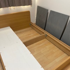 収納付きダブルベッド（10年前のニトリのもの）の画像