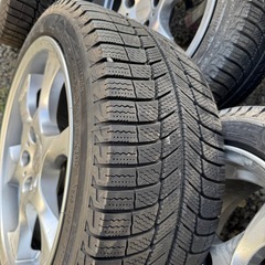 スタッドレス245-40-18ロリンザーの画像