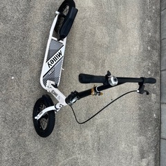 キックボード キックスクーター 折りたたみ式の画像