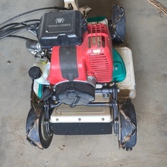 草刈り機　スパイダー４Wの画像