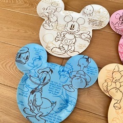 ディズニー　メラミンプレート　ランチプレート　ミッキー  ミニー　ドナルド　デイジー　4枚セットの画像