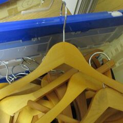 木製ハンガー　中古　20本の画像