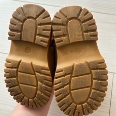 子供ブーツの画像