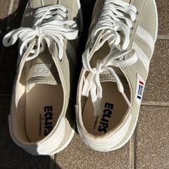 メンズスニーカーの画像