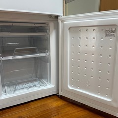 【受付終了しました】持ち帰り限定！142L冷蔵庫　2022年製15,000円の画像