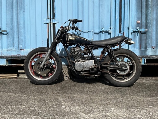 バイク YAMAHA SR 400