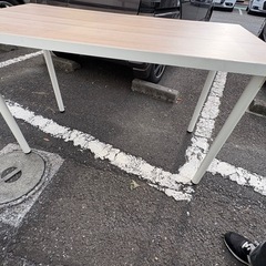【早い者勝ち】テーブルの画像