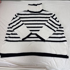 新品タグ付き！アンドミータートルネック 長袖 ボーダー ニット トップスの画像