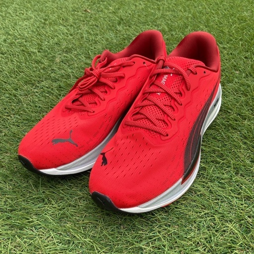 新品PUMAスニーカー