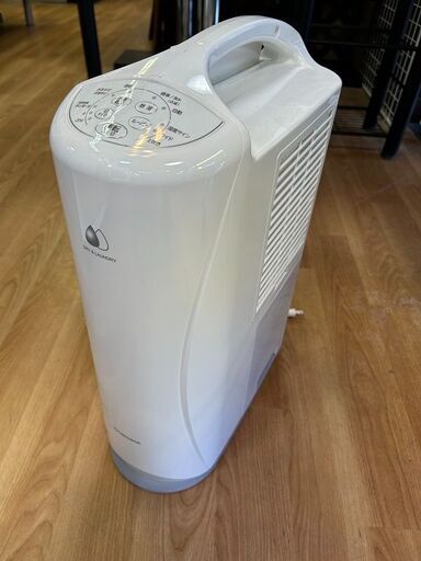 【リサイクルストアスターズ城西店】 【中古品】2024年製　CORONA 衣類乾燥除湿器