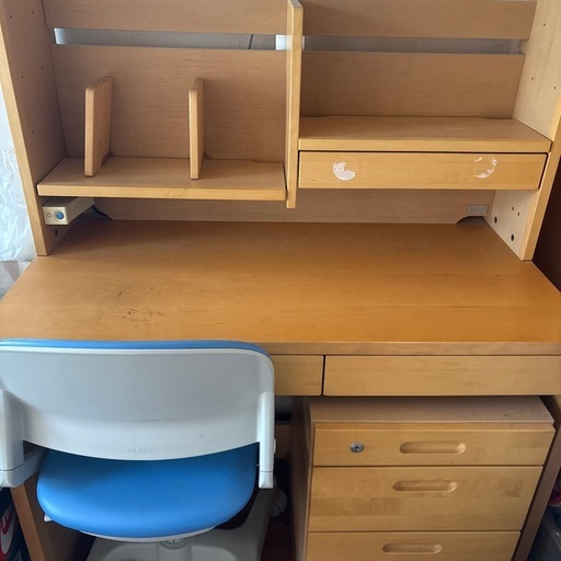 学習机セット (R) 高砂のテーブル《学習机》の中古あげます