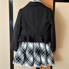 女の子フォーマルドレス115㌢の画像