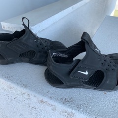 【中古】NIKEのファーストシューズ　サンダル　黒　12cmの画像