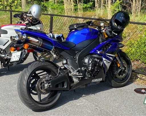 YZF-R1用ストライカー スリップオン