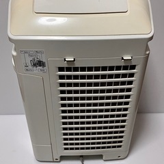 SHARP シャープ 加湿空気清浄機 プラズマクラスター KC-B50-Wの画像