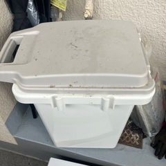 【あげます】ゴミ箱の画像
