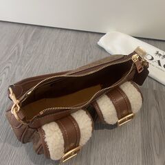 モコモコ shirley トートバッグ ashton baguette ショルダーバッグ サドルバッグ コーチの画像