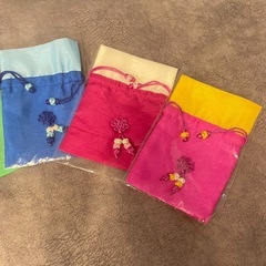 韓国購入品！韓服ポーチ🇰🇷※各100円の画像