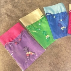 韓国購入品！韓服ポーチ🇰🇷※各100円の画像