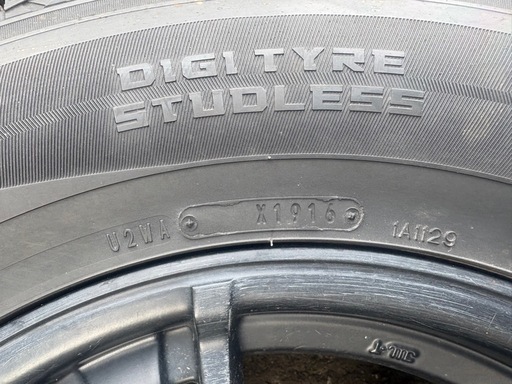 決まりましたジムニースタッドレスSJ8　225/70R16アルミセット