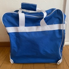 スキー靴バックの画像