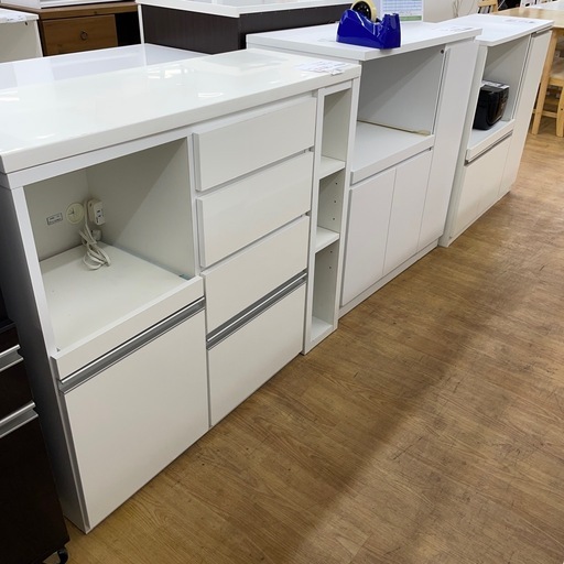 1013-013 ★リユースのサカイ幸手店★　レンジ台 ホワイト※ハガし有り¥6,600(税込)【備考】W105×D40×H91