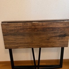ヴィンテージ風 木目調デスク
の画像